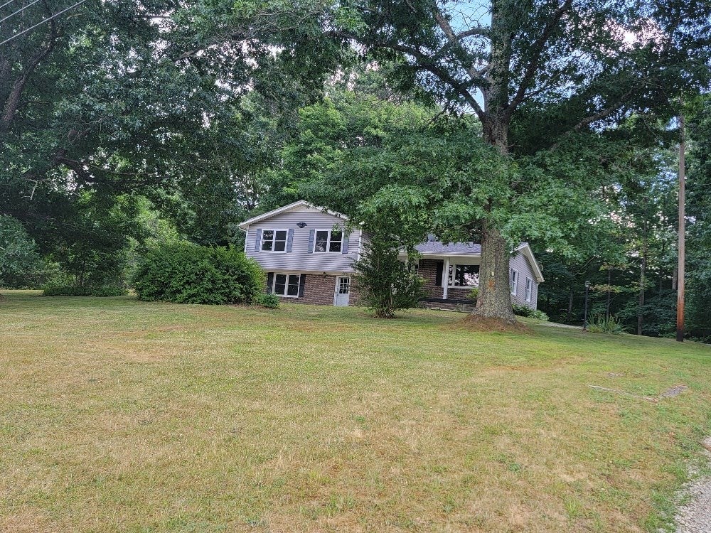 7996 Carsonville Road Independence, VA 24348 - Photo 5 of 30 Gallery Image 5