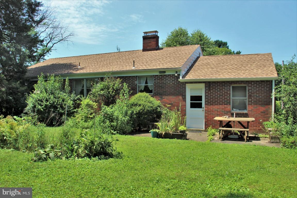 2386 Maple Road York, PA 17408 - Photo 22 of 24