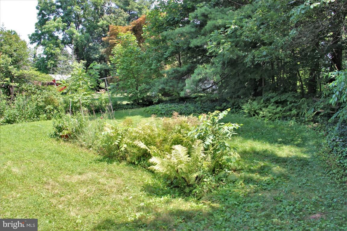 2386 Maple Road York, PA 17408 - Photo 23 of 24
