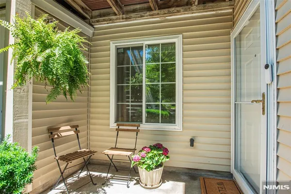 $359,000 | 31 Sage Court, Bedminster, NJ 07921
