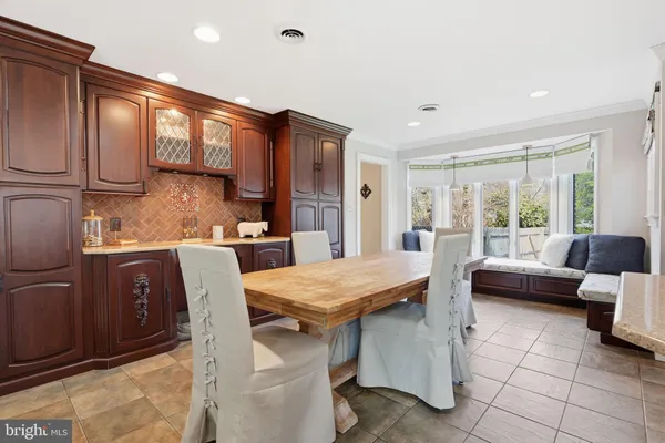 $1,300,000 | 8 Moon Circle, Yardley, PA 19067