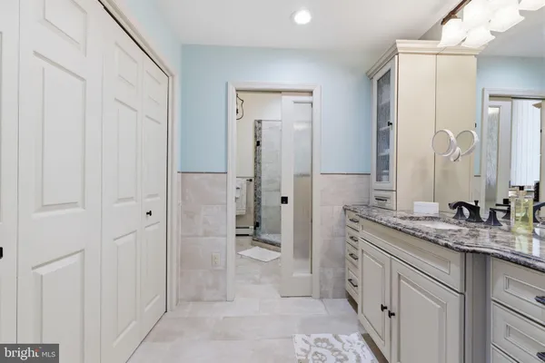 $1,300,000 | 8 Moon Circle, Yardley, PA 19067