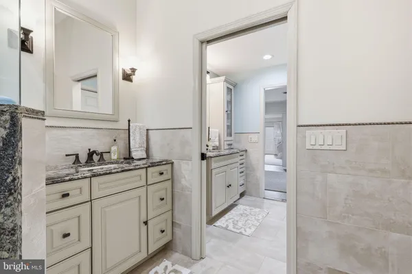 $1,300,000 | 8 Moon Circle, Yardley, PA 19067