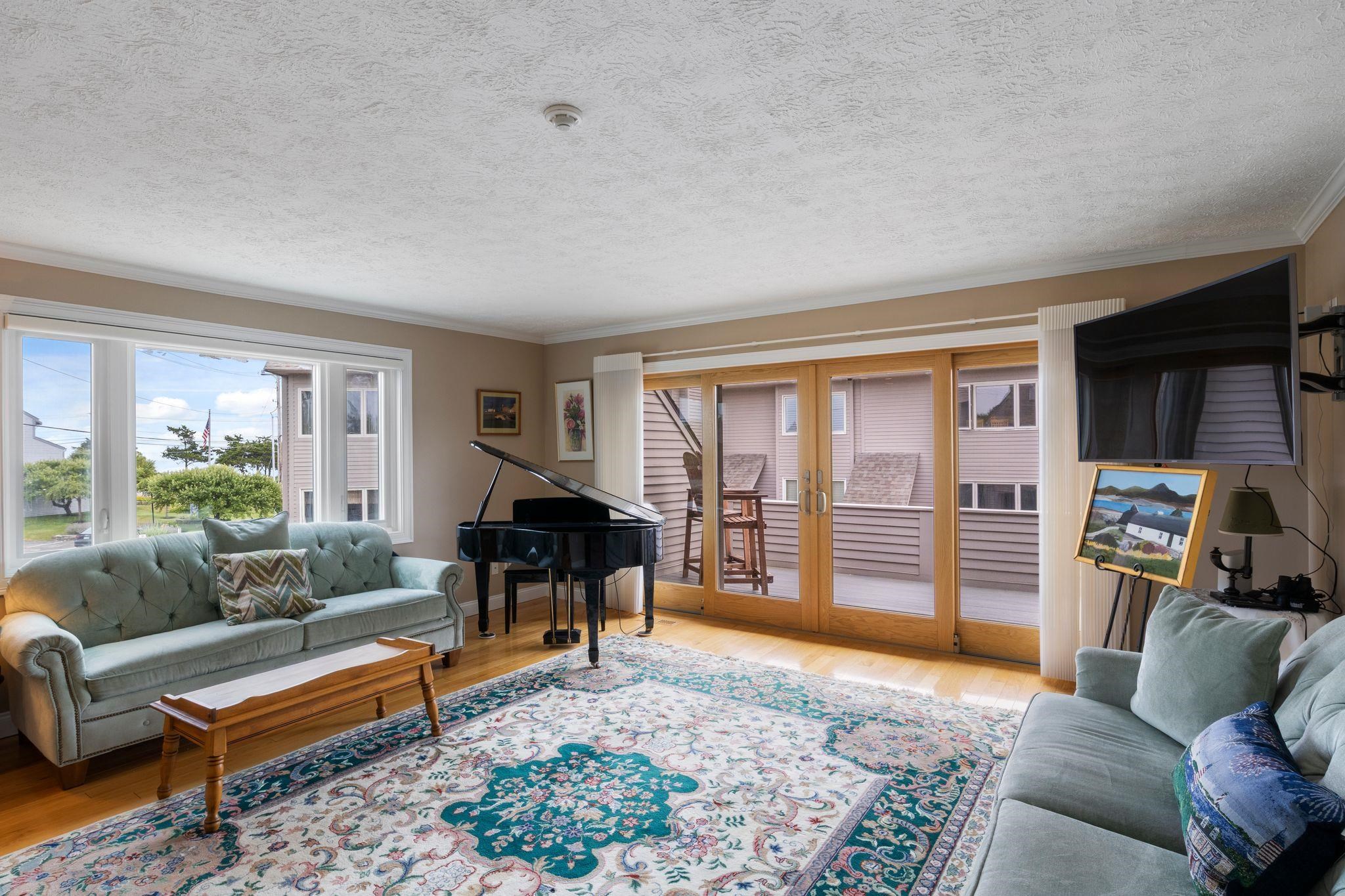 939 Ocean Boulevard, Unit 6 Hampton, NH 03842 - Photo 4 of 37