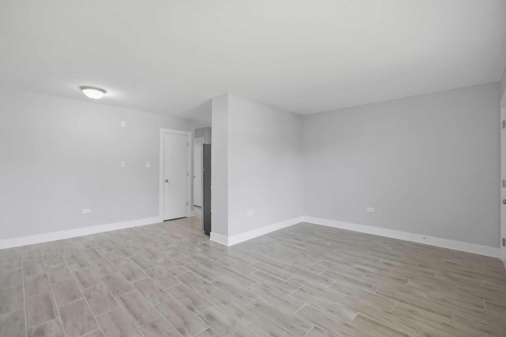 2537 East 83rd Street, Unit 1 Chicago, IL 60617 - Photo 4 of 11