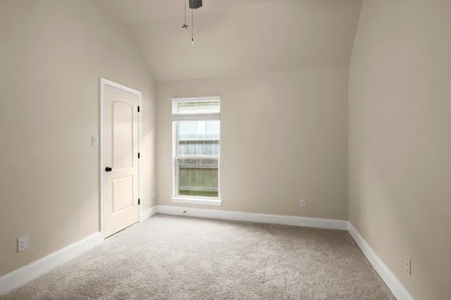 $2,675 | 110 Logan Pass Court, Montgomery, TX 77316