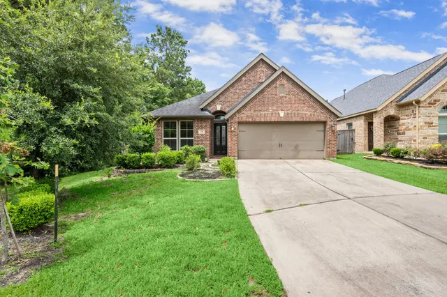 $2,675 | 110 Logan Pass Court, Montgomery, TX 77316
