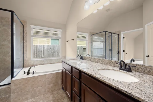 $2,675 | 110 Logan Pass Court, Montgomery, TX 77316