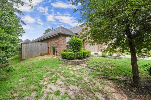 $2,675 | 110 Logan Pass Court, Montgomery, TX 77316