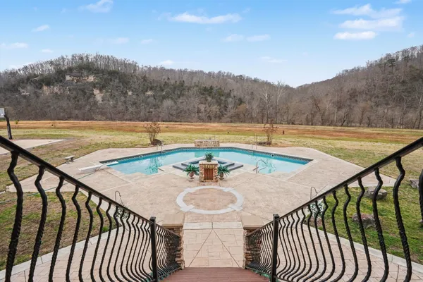 $3,595,000 | 7699 County Line Road North, White Bluff, TN 37187