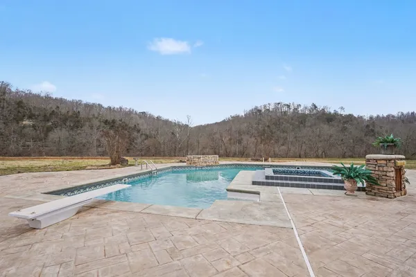 $3,595,000 | 7699 County Line Road North, White Bluff, TN 37187