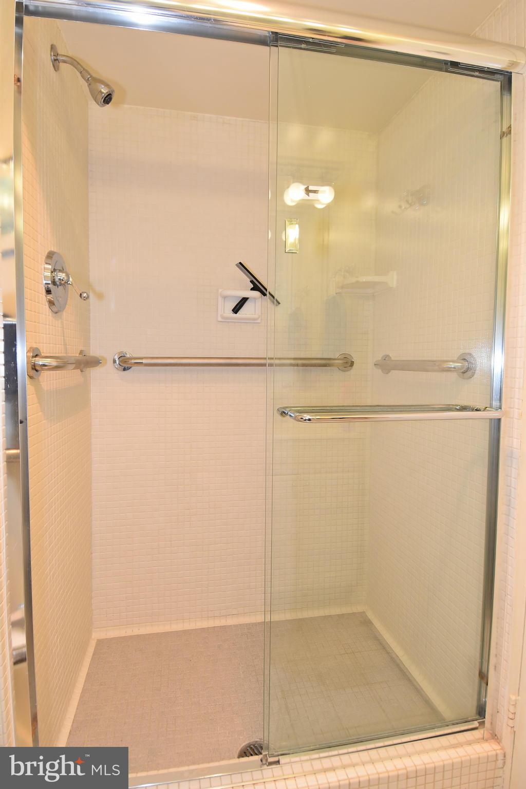 429 N Street Southwest, Unit S107 Washington, DC 20024 - Photo 18 of 30 Bath (Master)