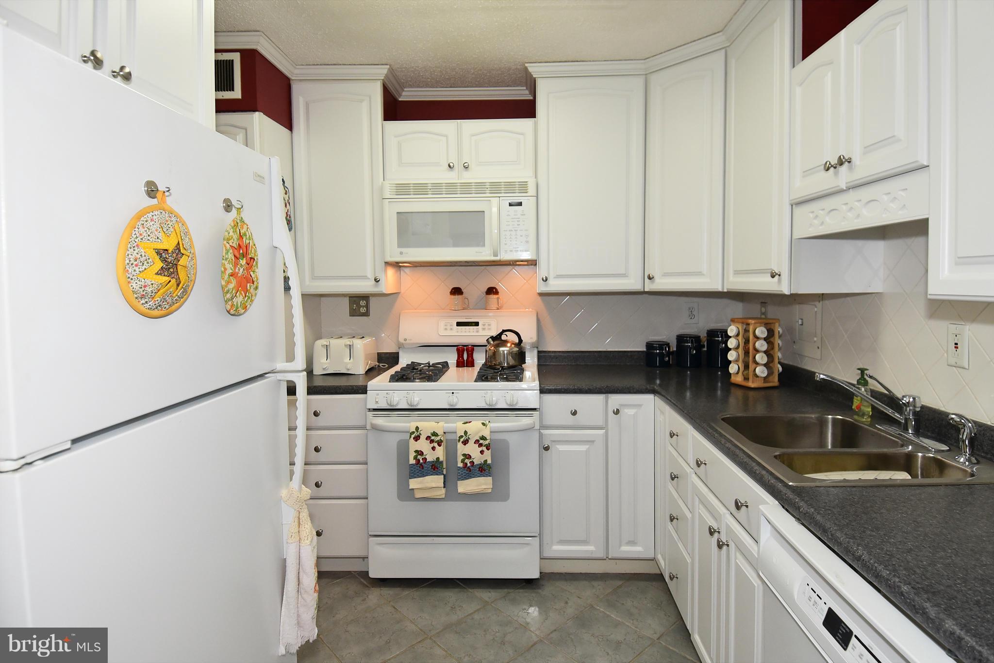 429 N Street Southwest, Unit S107 Washington, DC 20024 - Photo 5 of 30 Kitchen