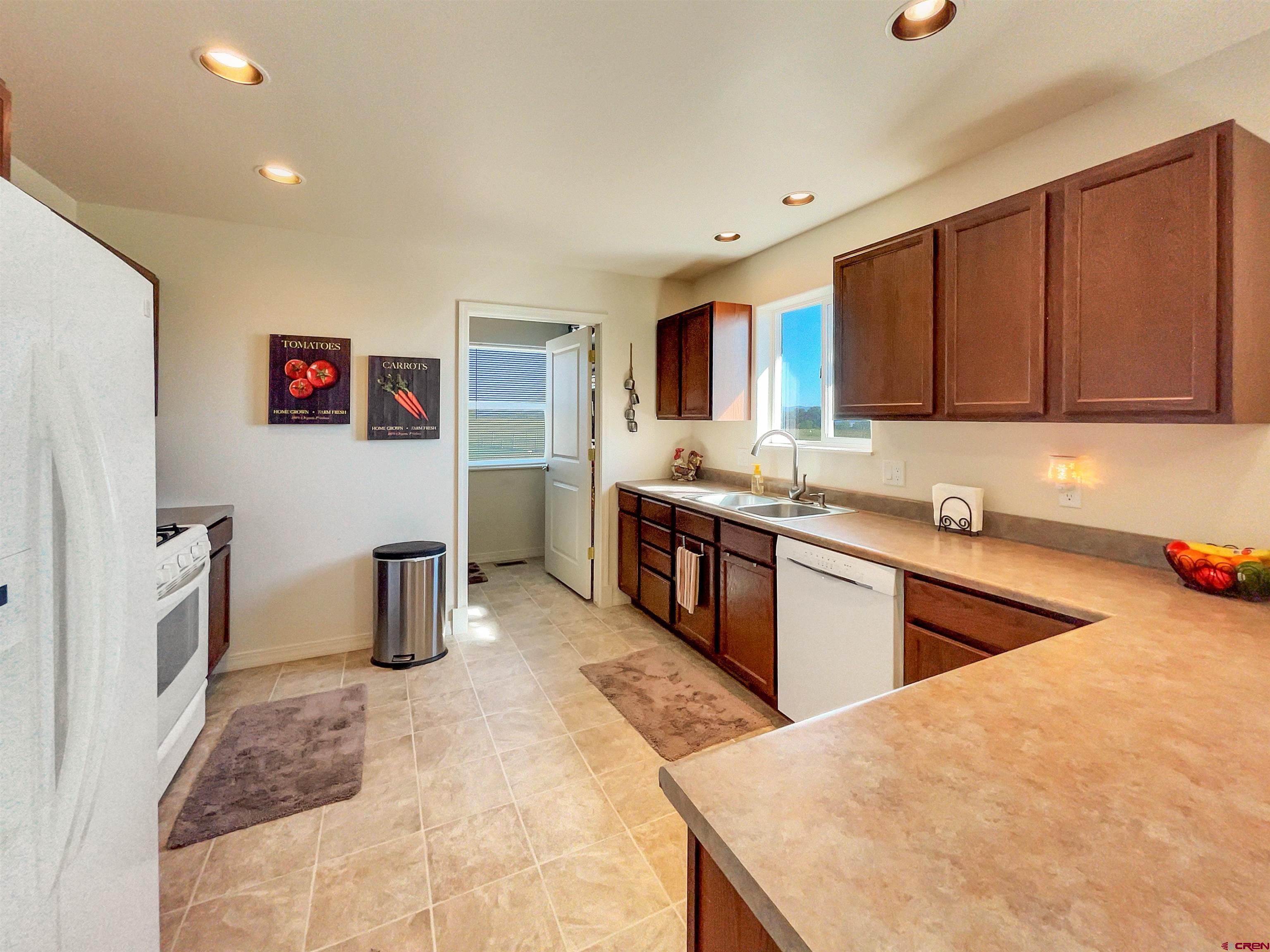 24768 Rd S.8 Dolores, CO 81323 - Photo 7 of 23 Gallery Image 7