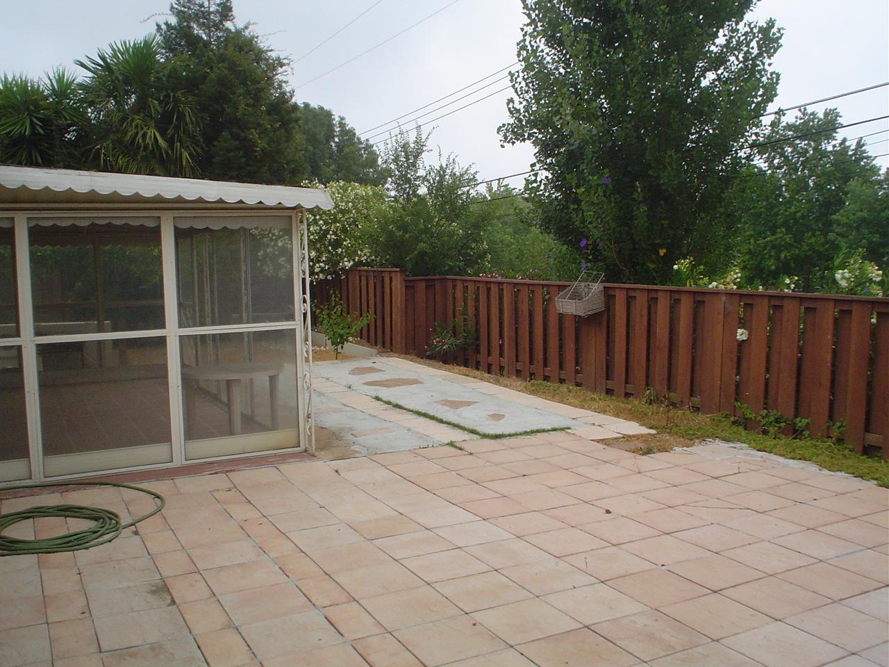 3943 La Colina Road Santa Barbara, CA 93110 - Photo 4 of 5 Backyard