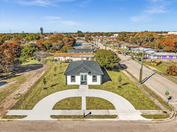 $3,500 | 803 North 20th Street, Fort Pierce, FL 34950