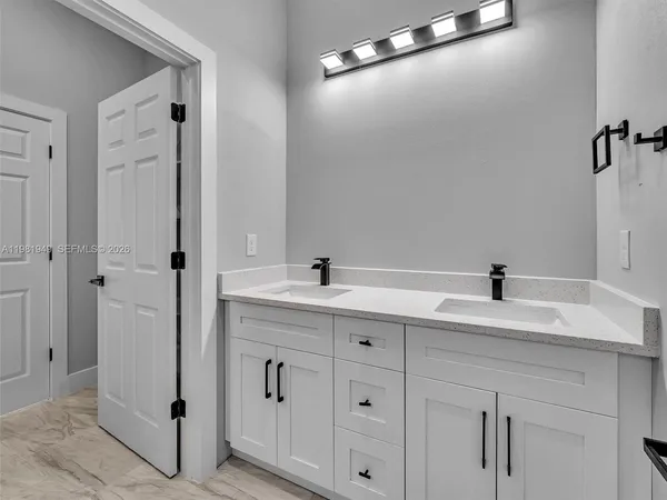 $3,500 | 803 North 20th Street, Fort Pierce, FL 34950