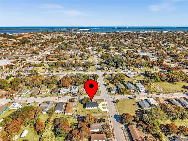 $3,500 | 803 North 20th Street, Fort Pierce, FL 34950