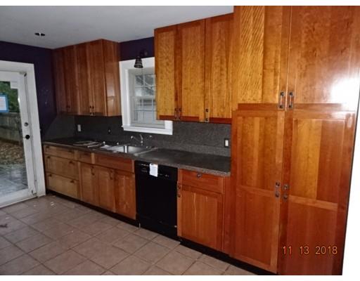 55 Larkspur Street Springfield, MA 01108 - Photo 9 of 16 Gallery Image 9