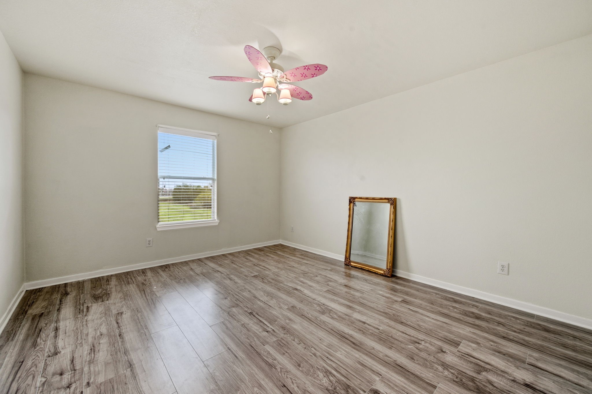 6715 Castle Terrace Court Spring, TX 77379 - Photo 23 of 32