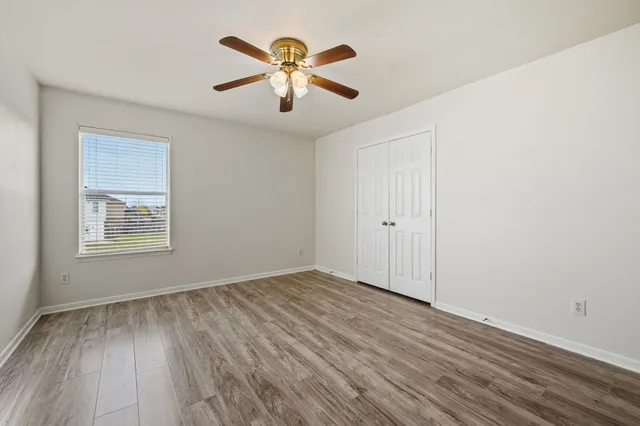 $327,600 | 6715 Castle Terrace Court, Spring, TX 77379