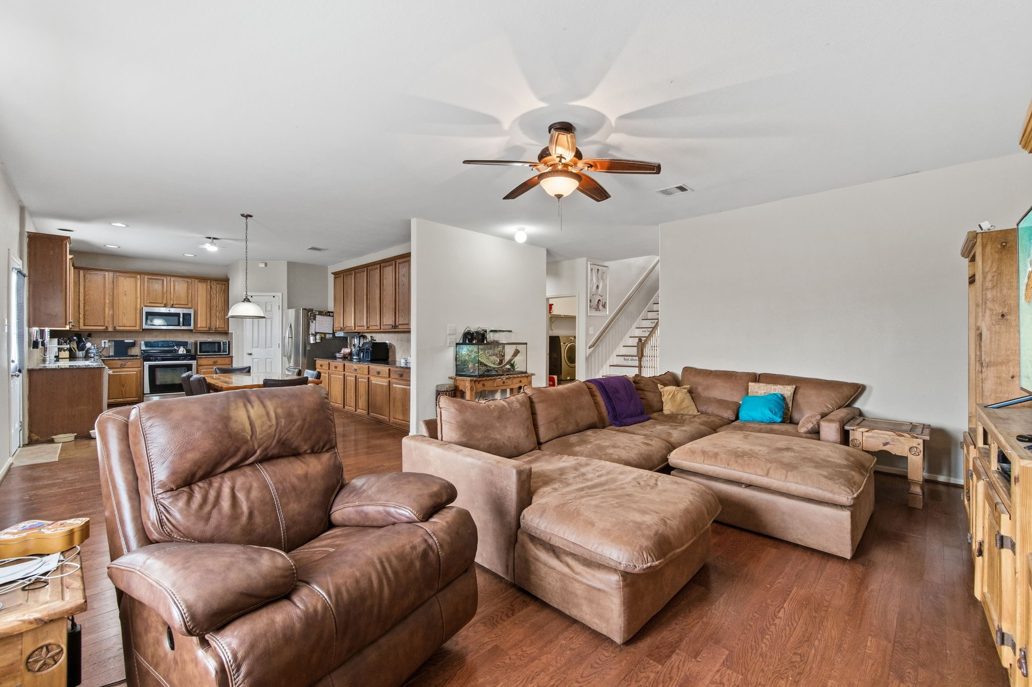 6715 Castle Terrace Court Spring, TX 77379 - Photo 9 of 32