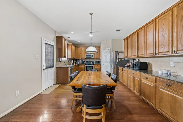 $327,600 | 6715 Castle Terrace Court, Spring, TX 77379