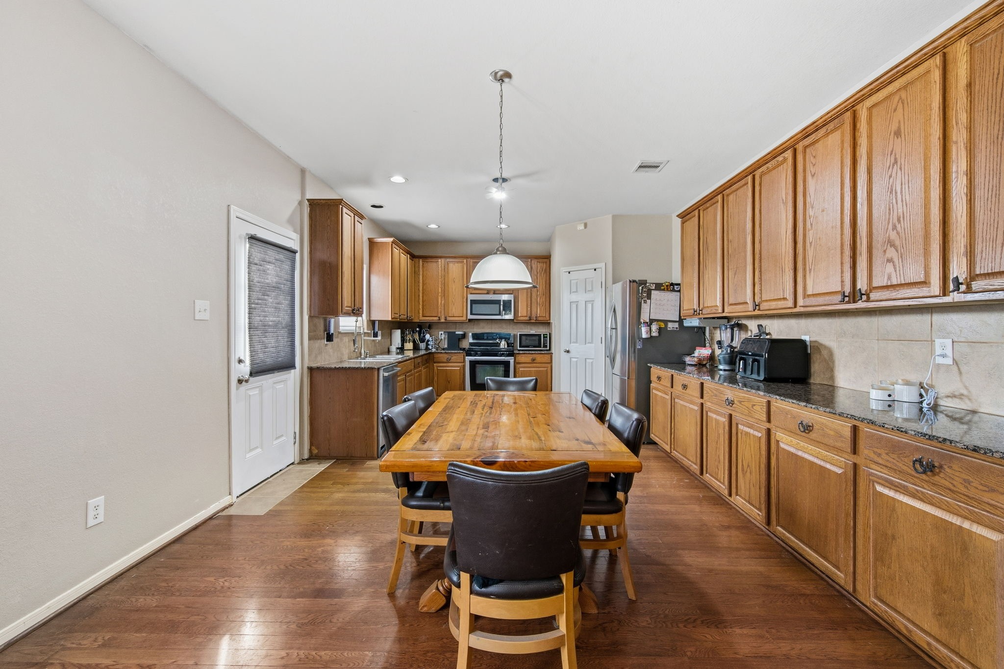 6715 Castle Terrace Court Spring, TX 77379 - Photo 10 of 32