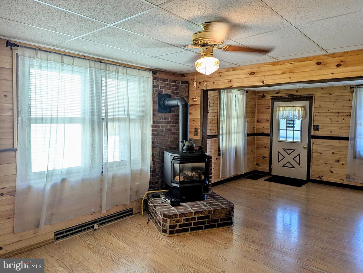 418 Fairview Street Reading, PA 19605 - Photo 8 of 34 Dining Room