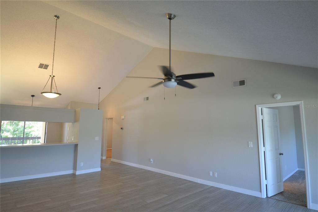 1801 East Lake Road South, Unit 9E Palm Harbor, FL 34685 - Photo 15 of 43