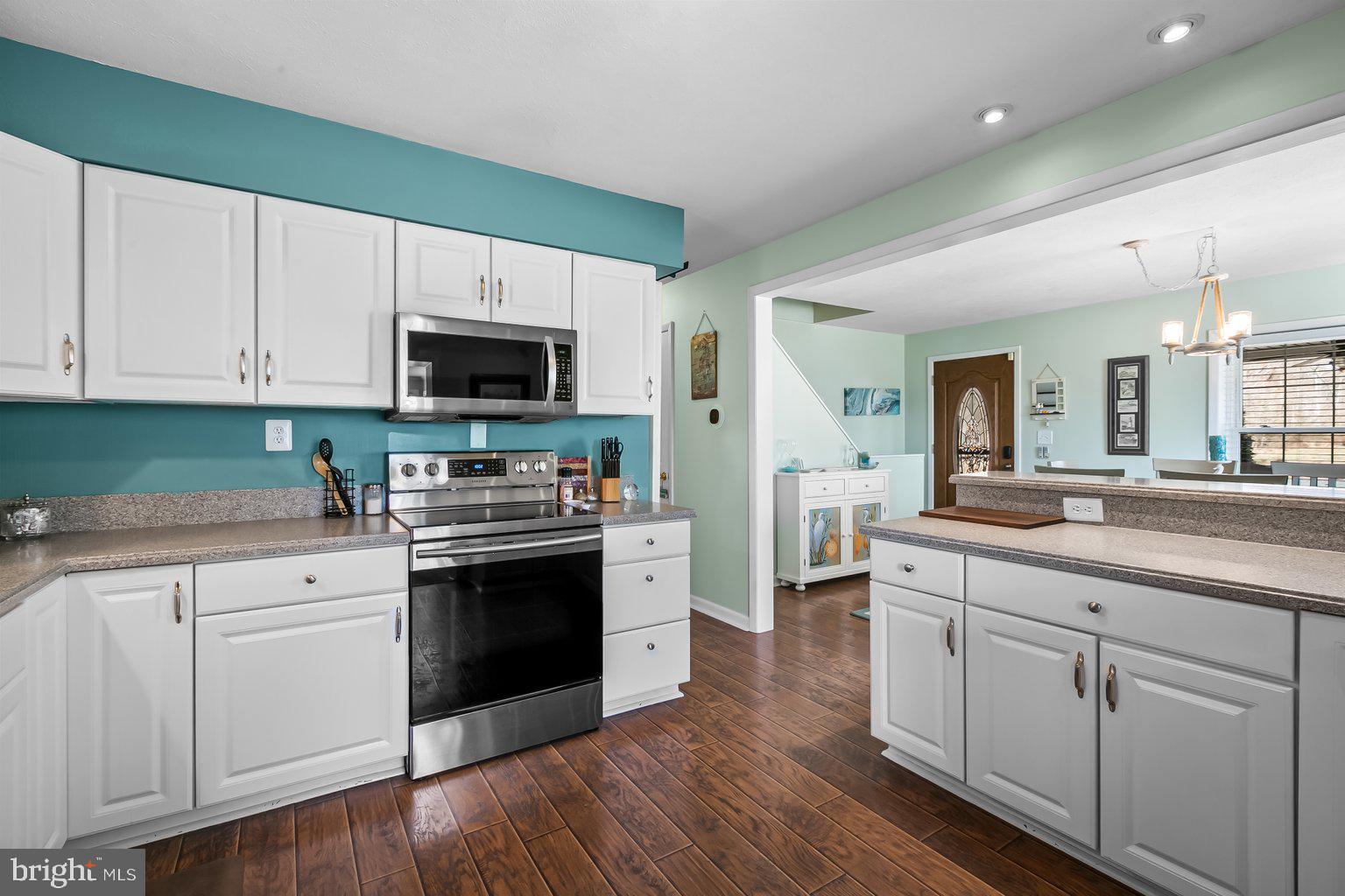 5907 Loreley Beach Road White Marsh, MD 21162 - Photo 29 of 60 Kitchen