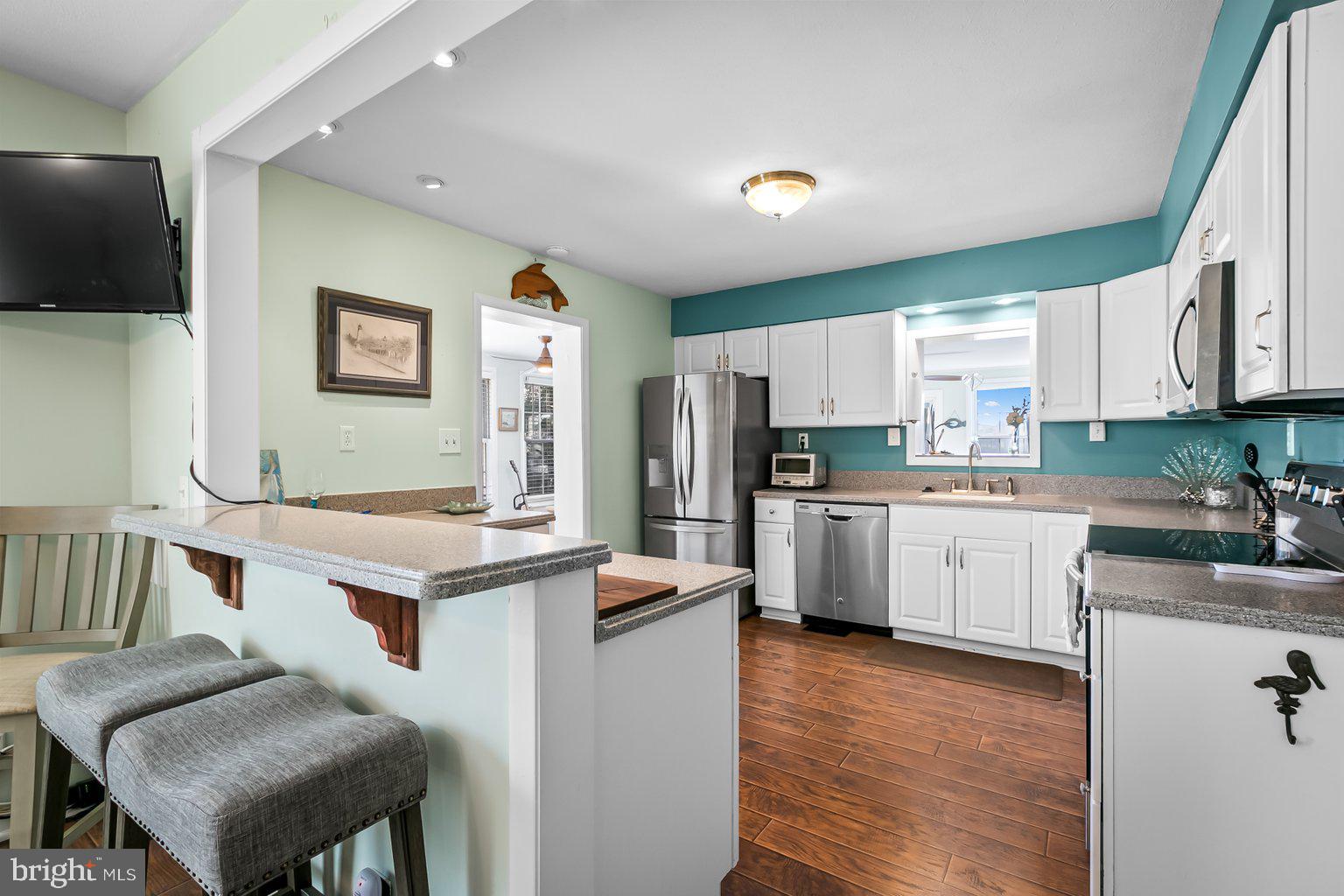 5907 Loreley Beach Road White Marsh, MD 21162 - Photo 30 of 60 Kitchen