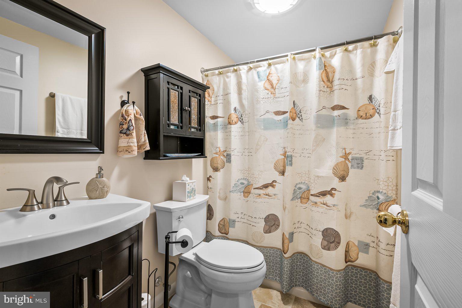 5907 Loreley Beach Road White Marsh, MD 21162 - Photo 56 of 60 2nd floor bathroom 2