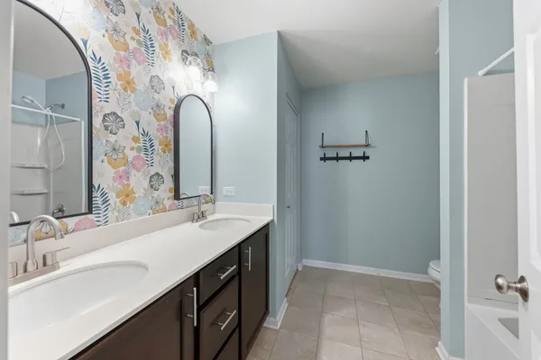 $575,000 | 222 Julep Avenue, Oswego, IL 60543