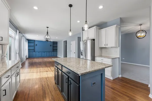 $575,000 | 222 Julep Avenue, Oswego, IL 60543