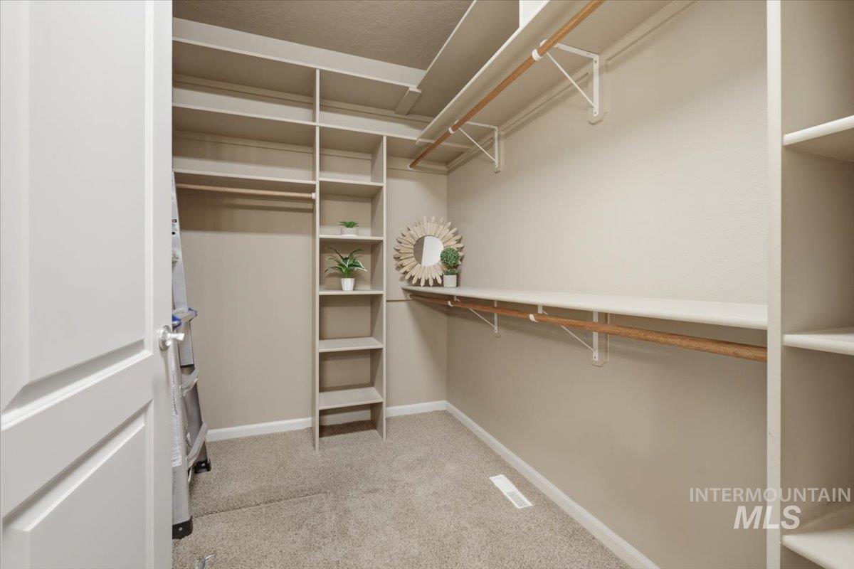 3769 North Quenzer Way Meridian, ID 83646 - Photo 21 of 36