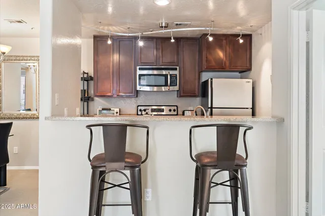 $1,995 | 14145 North 92nd Street, Unit 2141, Scottsdale, AZ 85260