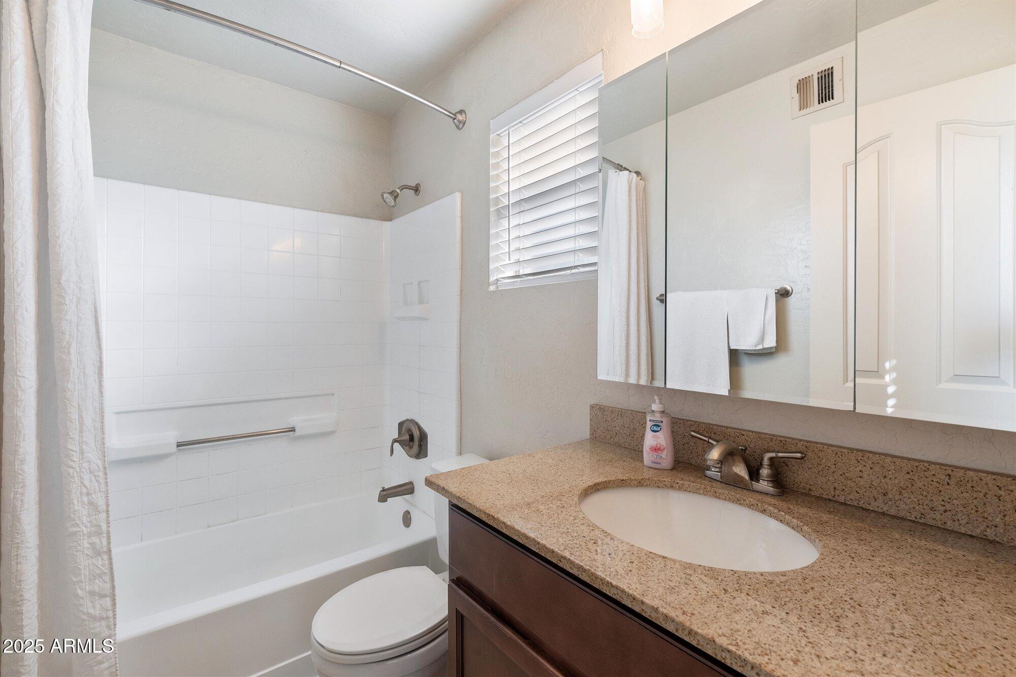 14145 North 92nd Street, Unit 2141 Scottsdale, AZ 85260 - Photo 18 of 38 Primary bath