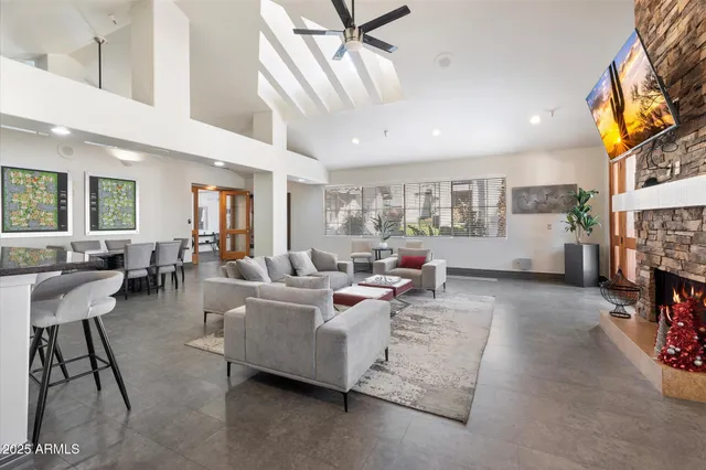 $1,995 | 14145 North 92nd Street, Unit 2141, Scottsdale, AZ 85260