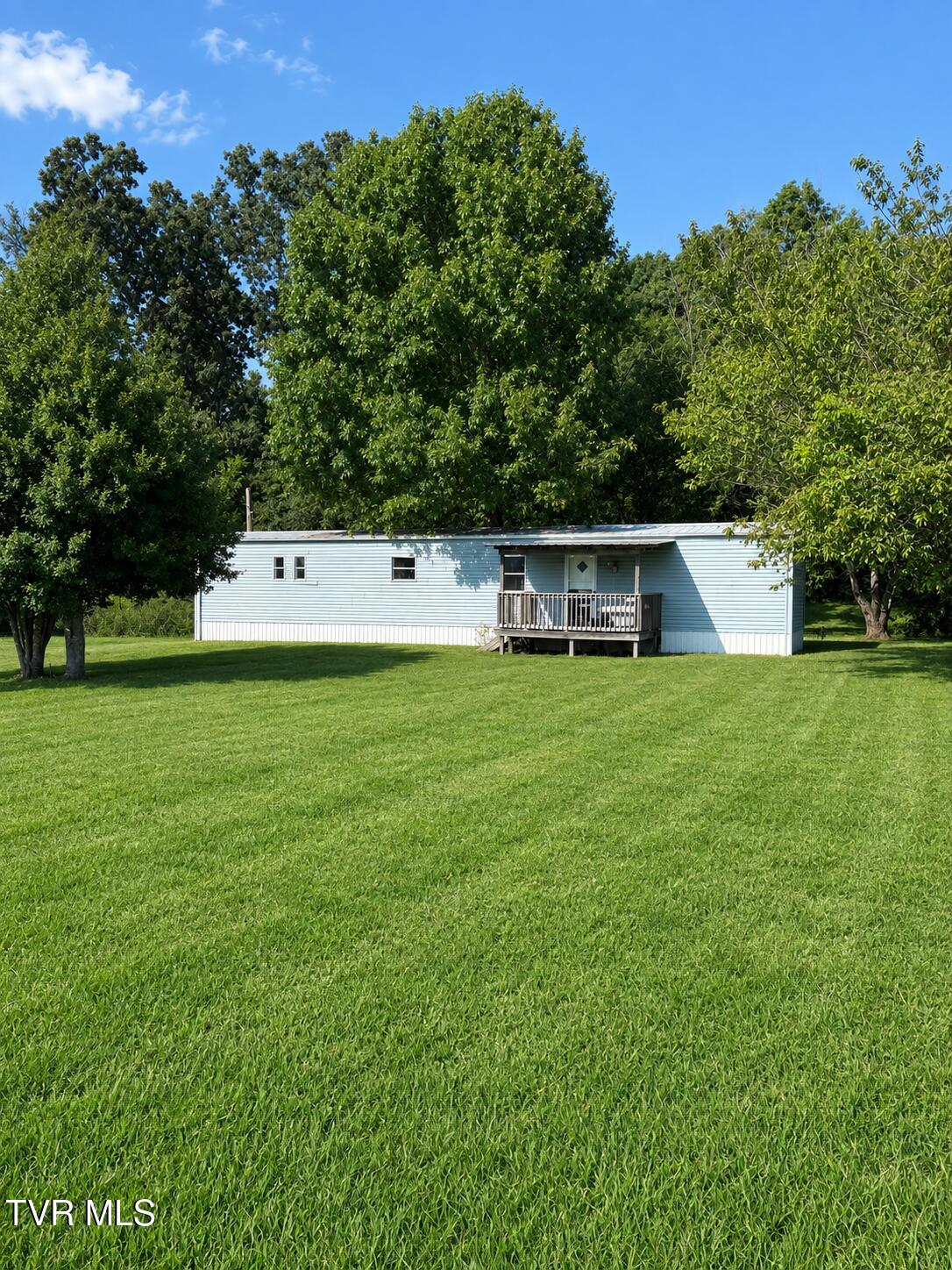 104 Teresa Road Johnson City, TN 37615 - Photo 1 of 15 7656EE1B-9D85-4A41-97E5-05C388075729