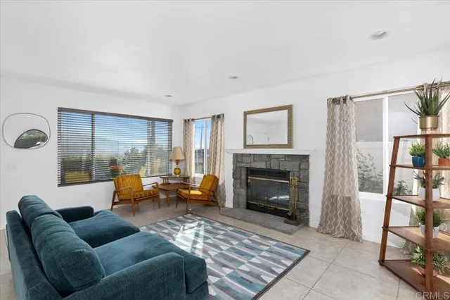 $639,000 | 19065 Envoy Avenue, Corona, CA 92881