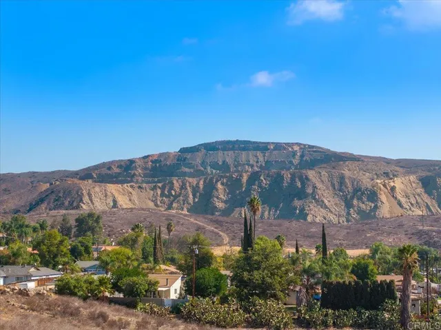 $659,000 | 19065 Envoy Avenue, Corona, CA 92881