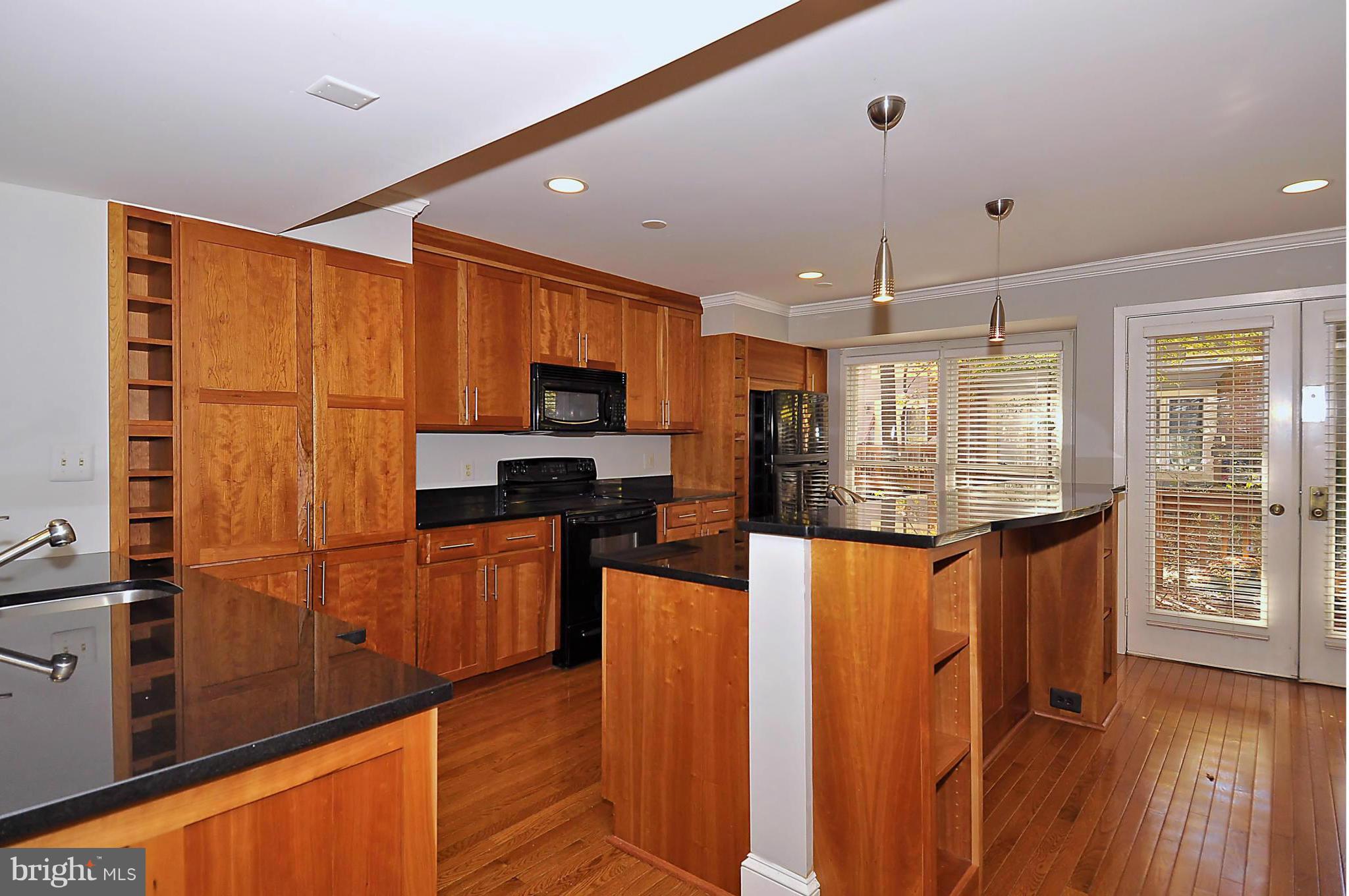 1624 Apricot Court Reston, VA 20190 - Photo 2 of 23 Kitchen
