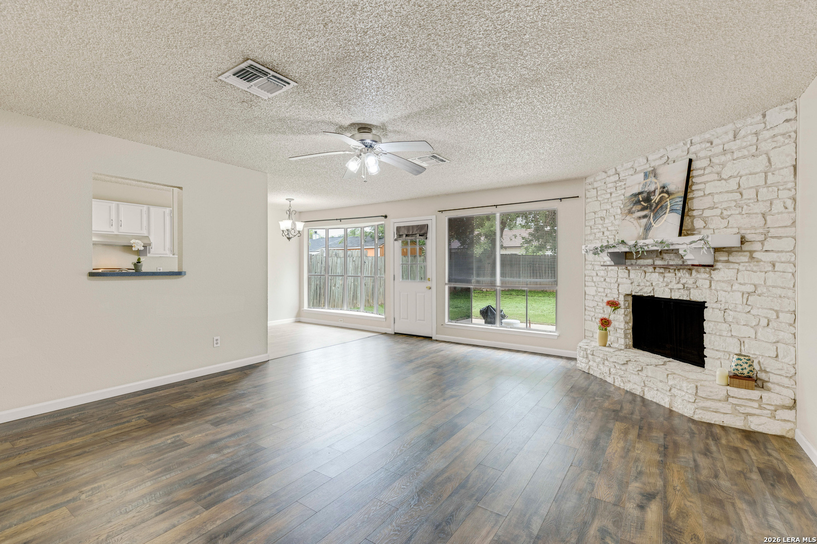9727 Timber Path San Antonio, TX 78250 - Photo 3 of 20