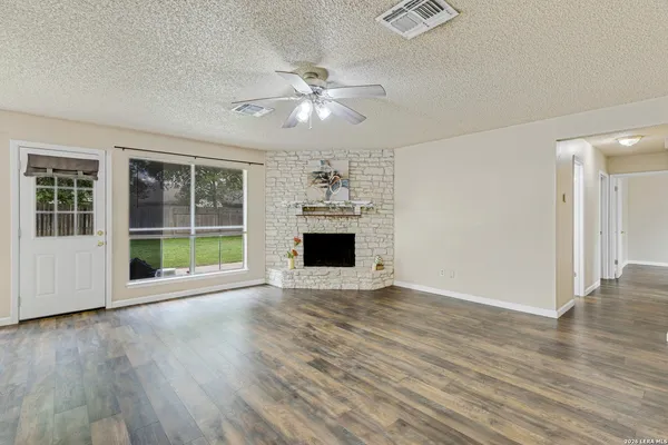 $1,699 | 9727 Timber Path, San Antonio, TX 78250