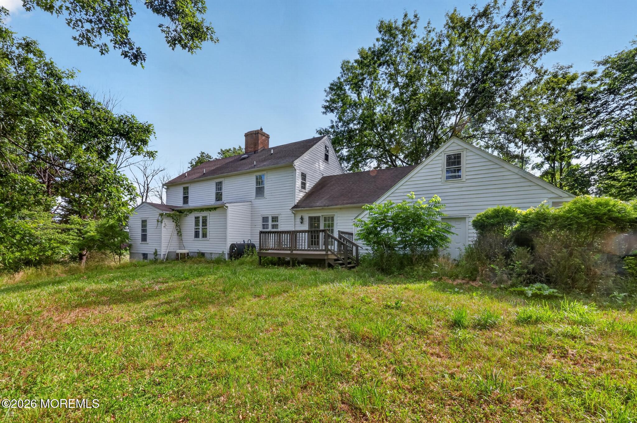 189 Province Line Road Allentown, NJ 08501 - Photo 5 of 40 04_189_Province_Line_Rd-Exterior-9884