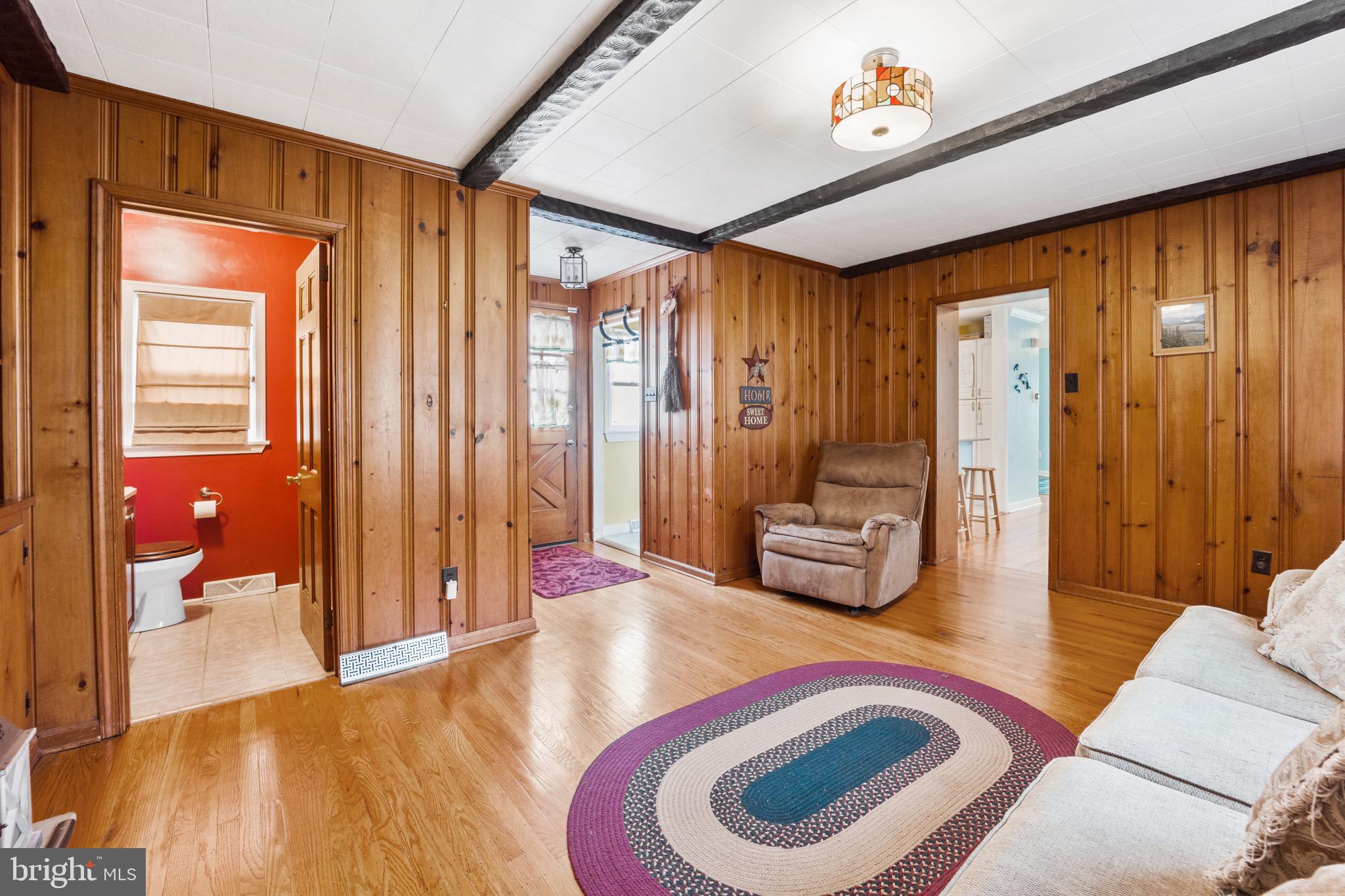 8571 Old Line Road Philadelphia, PA 19128 - Photo 15 of 38 Family Room