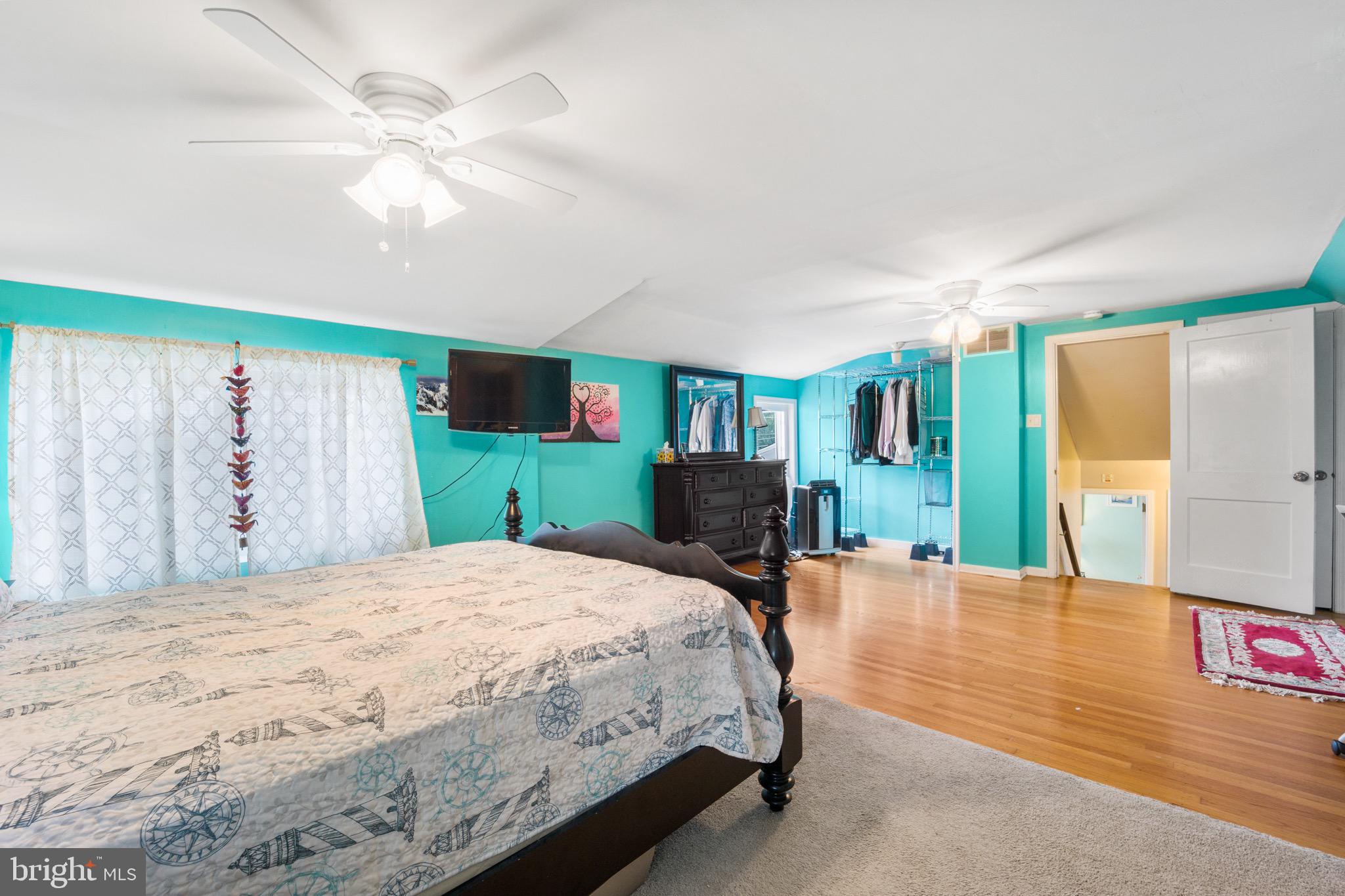 8571 Old Line Road Philadelphia, PA 19128 - Photo 25 of 38 Owner's Bedroom