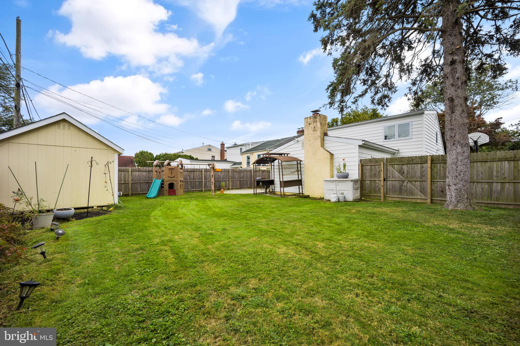 8571 Old Line Road Philadelphia, PA 19128 - Photo 34 of 38 Backyard