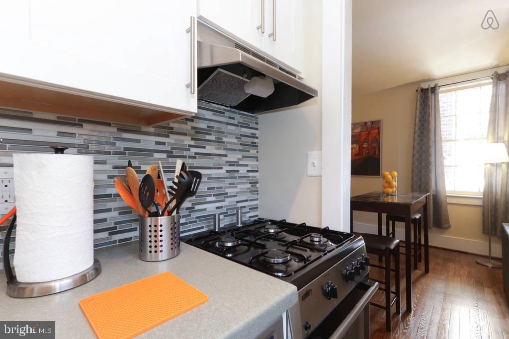 1728 Swann Street Northwest, Unit 2 Washington, DC 20009 - Photo 4 of 8